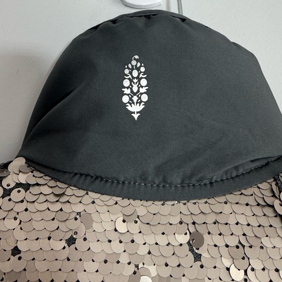 NWT Free People Movement Hit The Slopes Sequin Jacket S Silver Metallic Sherpa - Picture 9 of 16